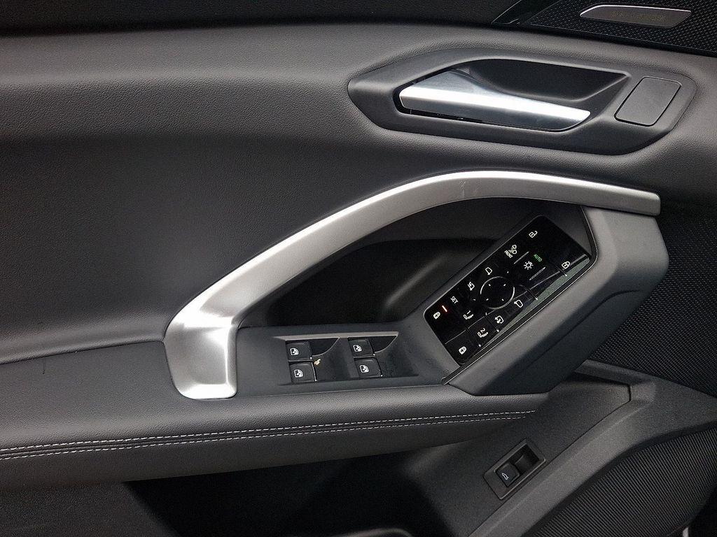 new 2025 Audi Q5 car, priced at $60,895