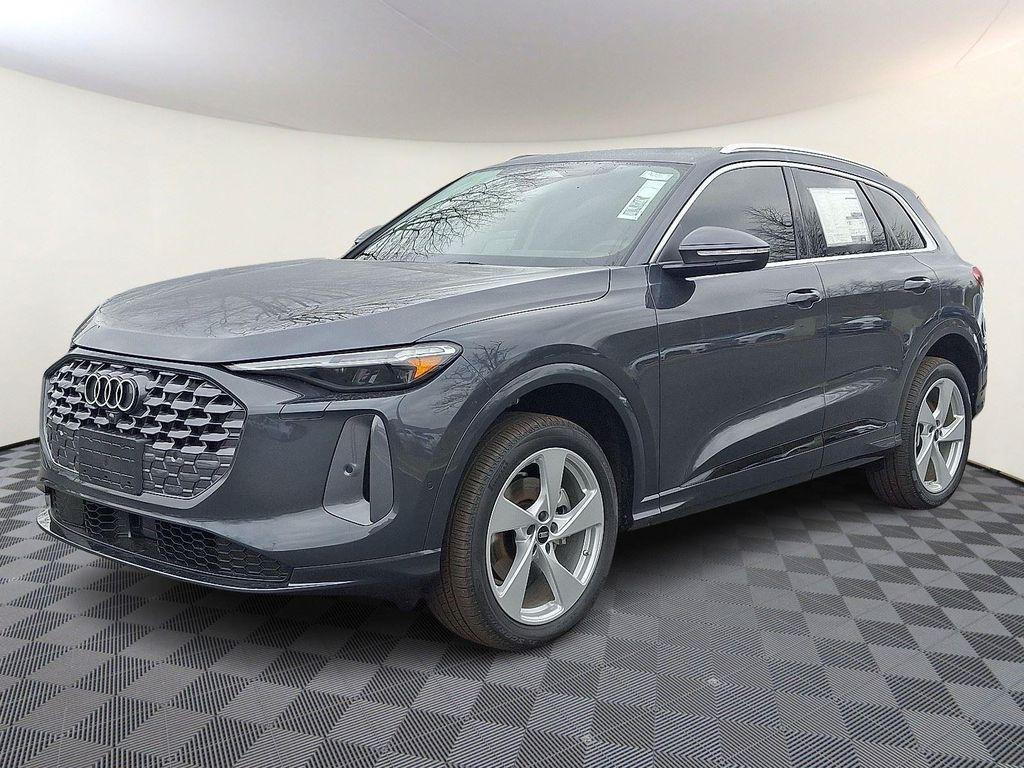 new 2025 Audi Q5 car, priced at $60,895