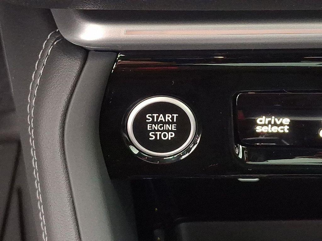 new 2025 Audi Q5 car, priced at $60,895