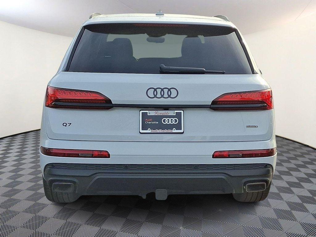 new 2026 Audi Q7 car, priced at $72,005