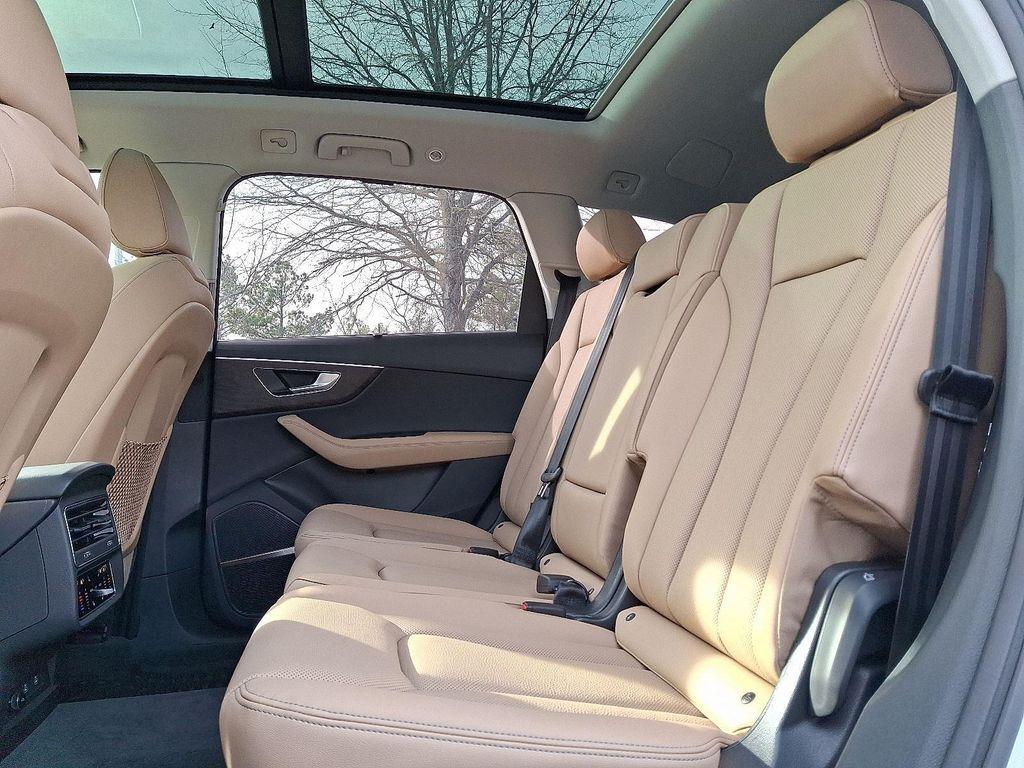 new 2026 Audi Q7 car, priced at $72,005