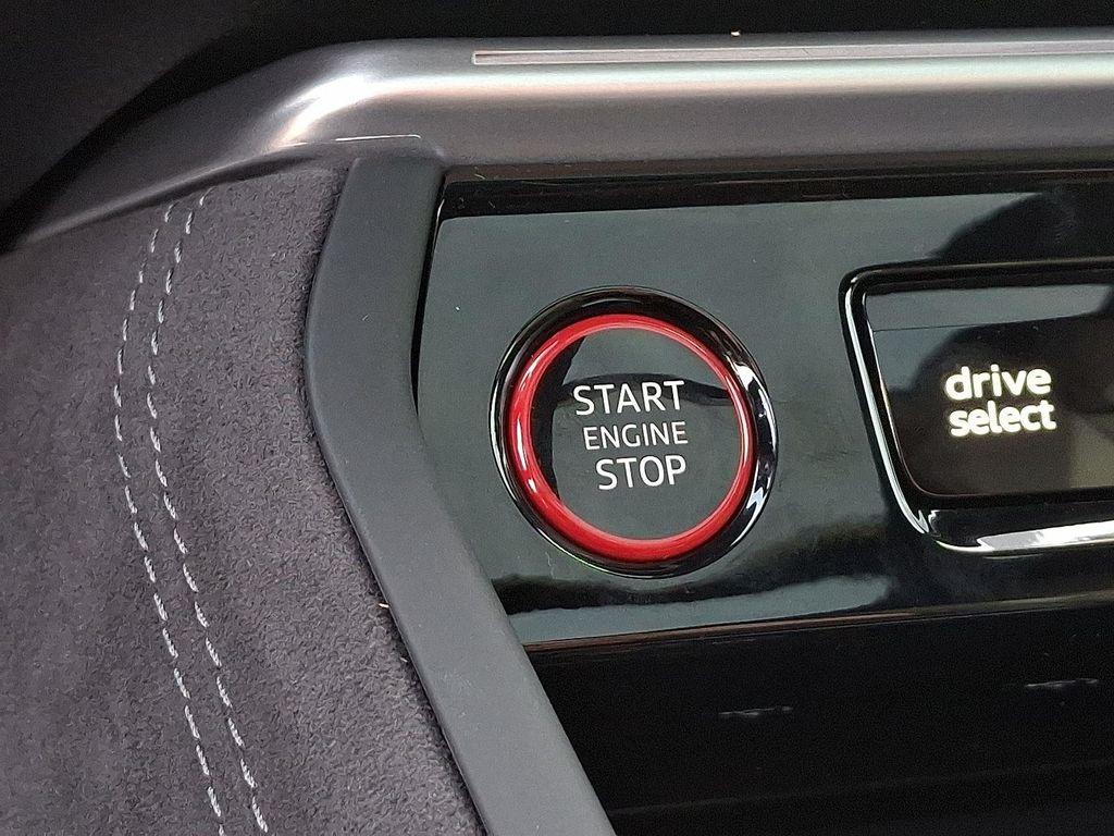 new 2025 Audi SQ5 car, priced at $71,045