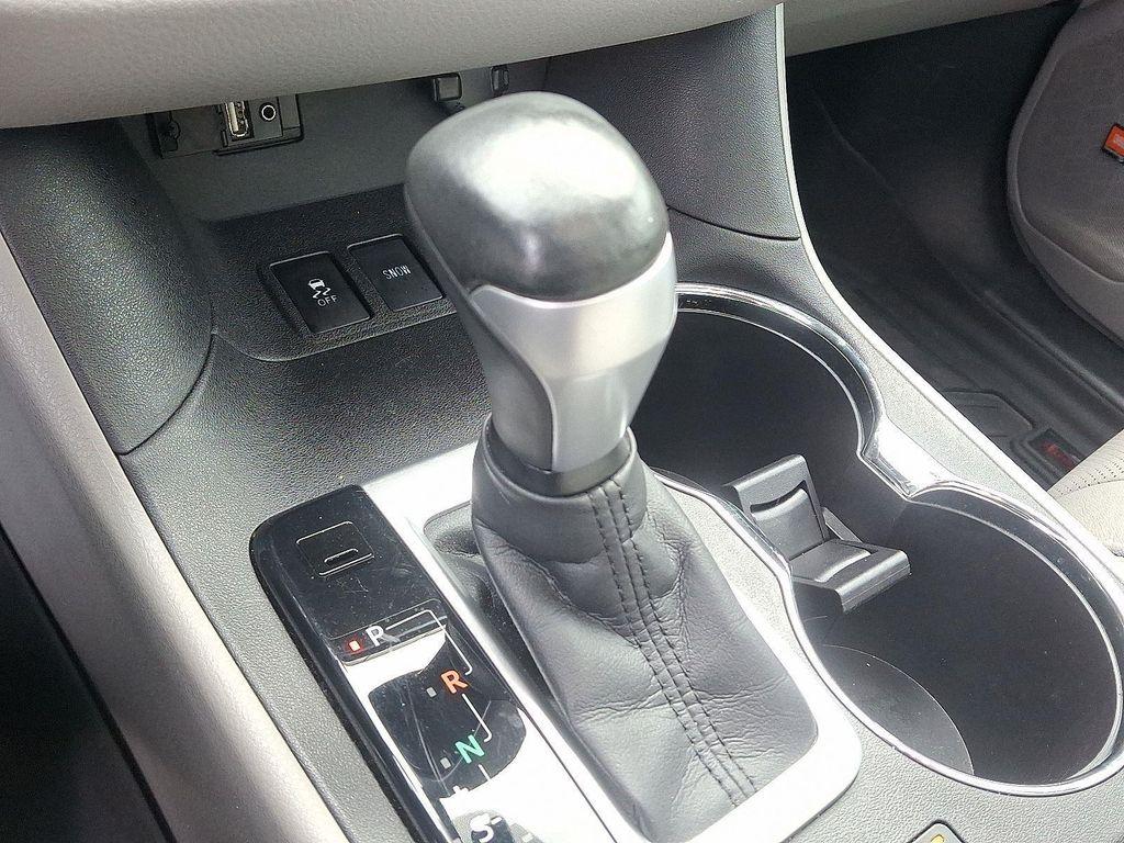 used 2016 Toyota Highlander car, priced at $22,794