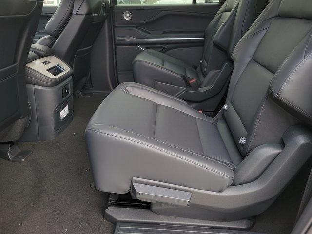 new 2025 Lincoln Navigator L car, priced at $105,619