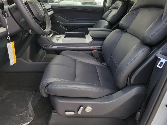 new 2025 Lincoln Navigator L car, priced at $105,619