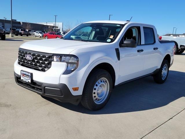 new 2025 Ford Maverick car, priced at $29,588