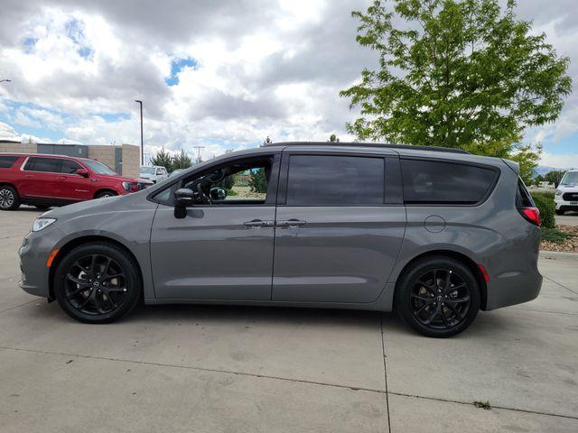 used 2025 Chrysler Pacifica car, priced at $37,344