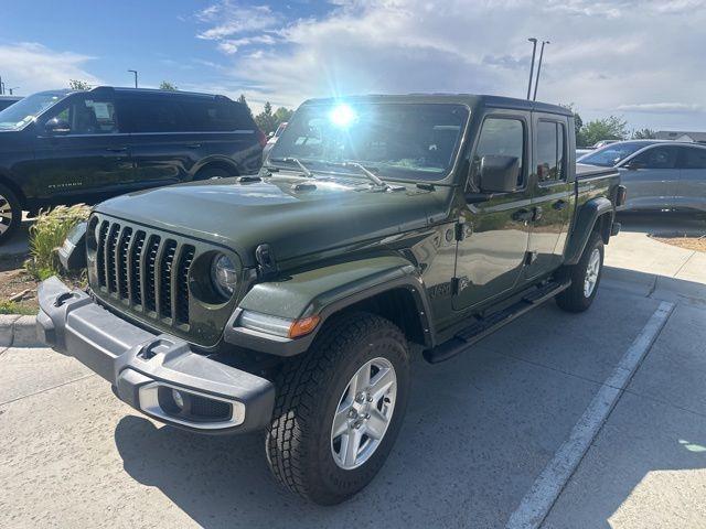 used 2022 Jeep Gladiator car, priced at $29,569