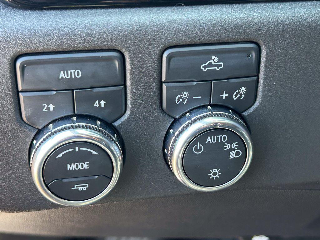 used 2023 GMC Sierra 1500 car, priced at $33,090