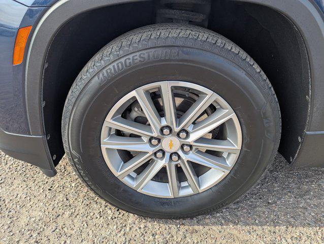 used 2023 Chevrolet Traverse car, priced at $27,492