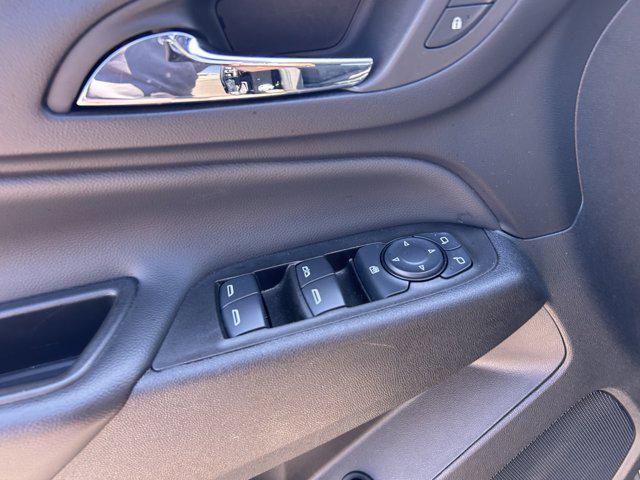 used 2024 Chevrolet Equinox car, priced at $21,434
