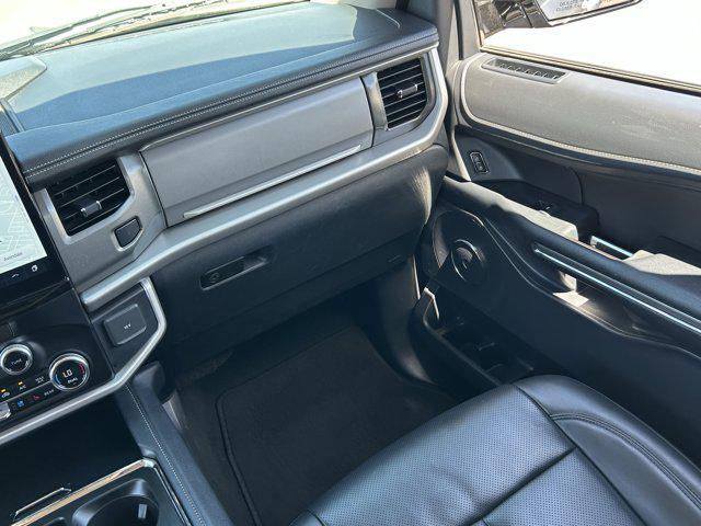 used 2024 Ford Expedition car, priced at $36,484