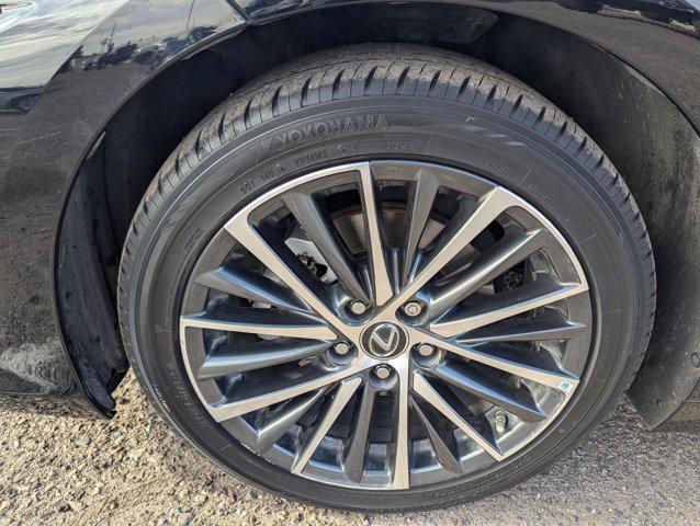 used 2024 Lexus ES 300h car, priced at $32,991