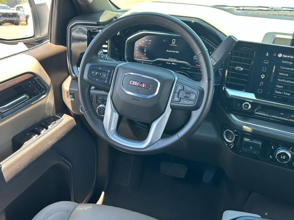 used 2025 GMC Sierra 1500 car, priced at $45,590