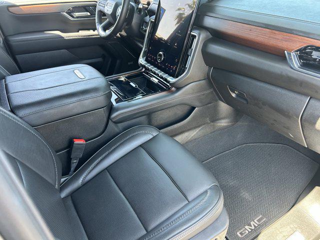 used 2025 GMC Yukon XL car, priced at $68,994