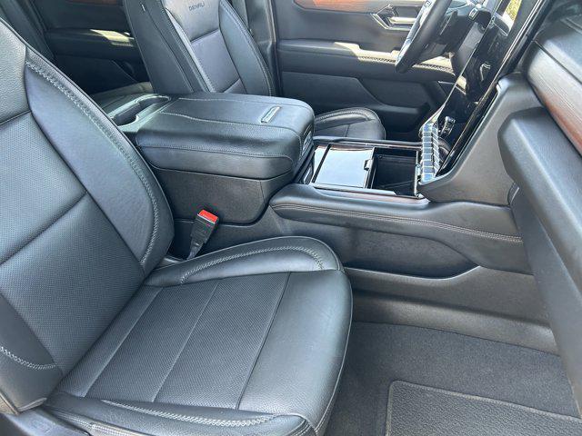 used 2025 GMC Yukon XL car, priced at $68,994