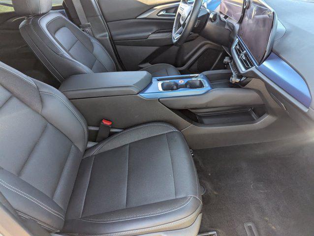 used 2025 Chevrolet Equinox EV car, priced at $22,992