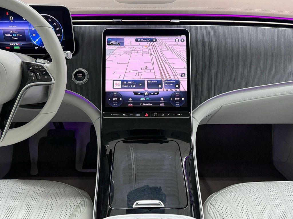 Mercedes-Benz EQS view 10