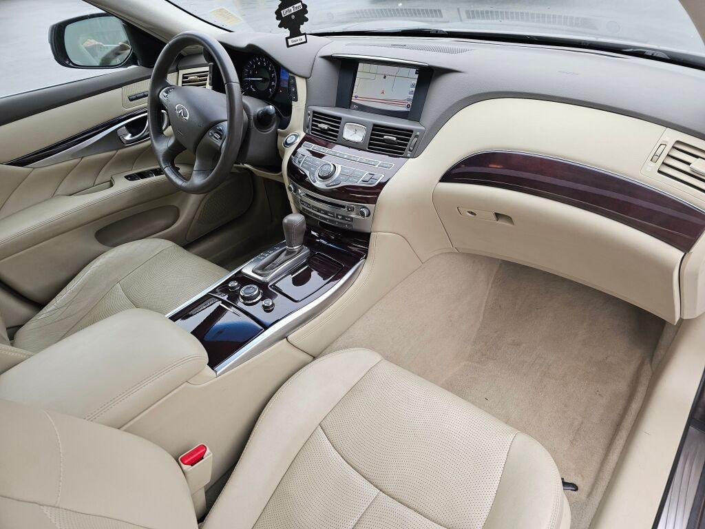 used 2018 INFINITI Q70 car, priced at $18,495