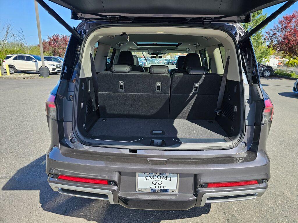 new 2025 INFINITI QX80 car, priced at $75,550