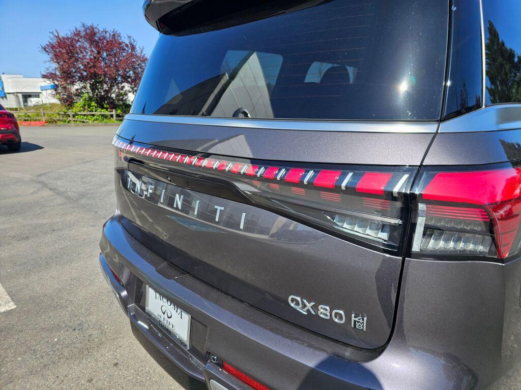 new 2025 INFINITI QX80 car, priced at $75,550