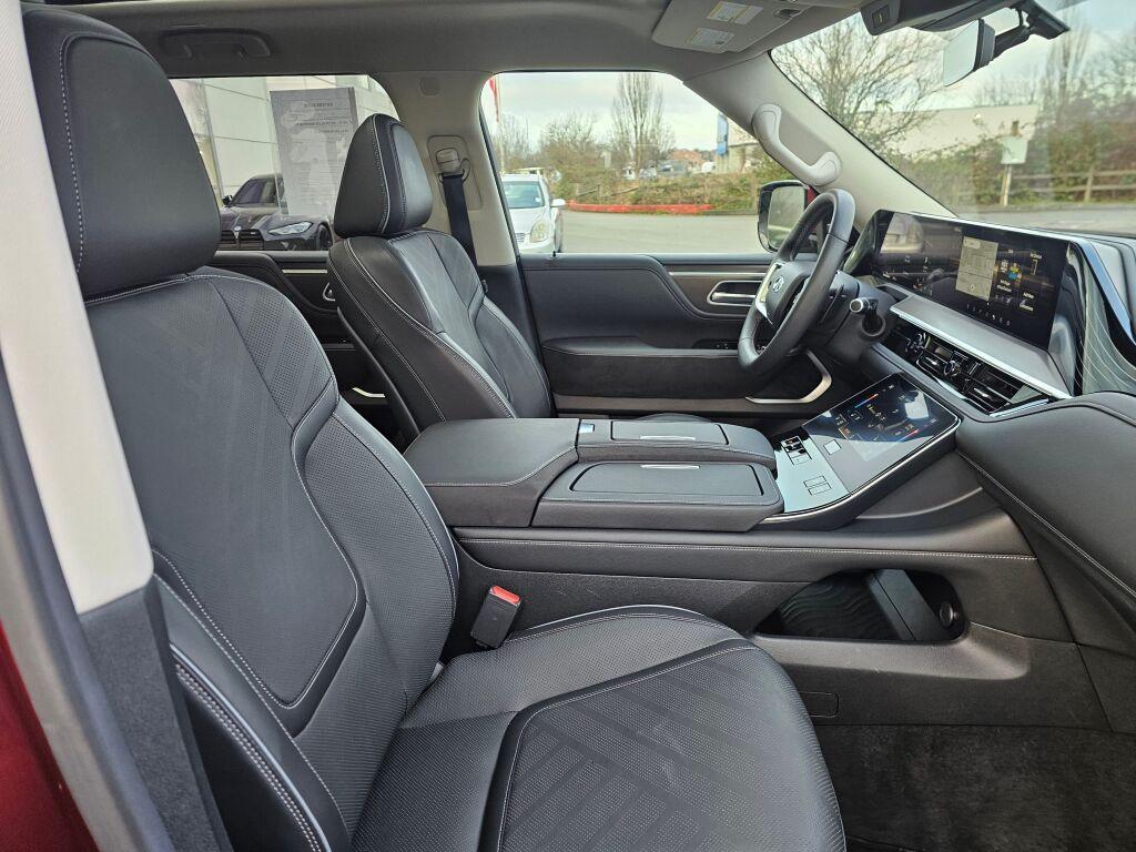 used 2025 INFINITI QX80 car, priced at $81,989