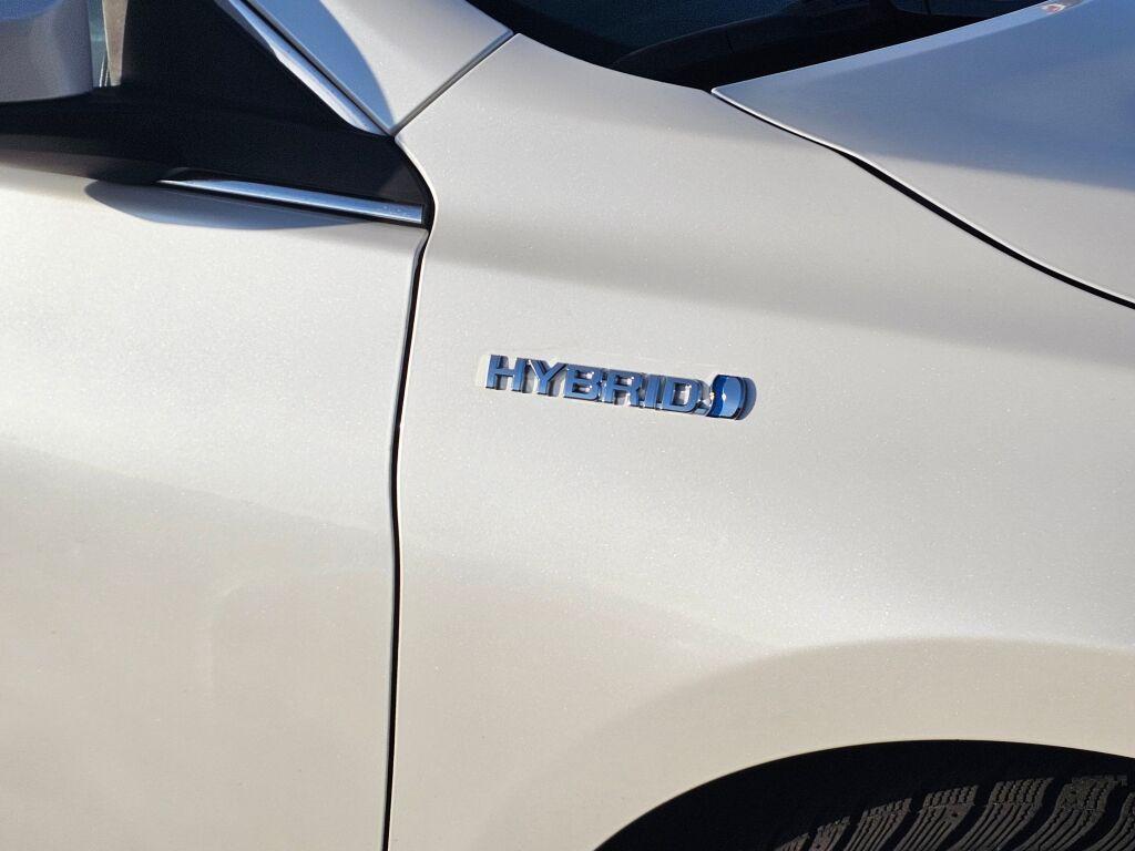 used 2016 Toyota Camry Hybrid car, priced at $14,975