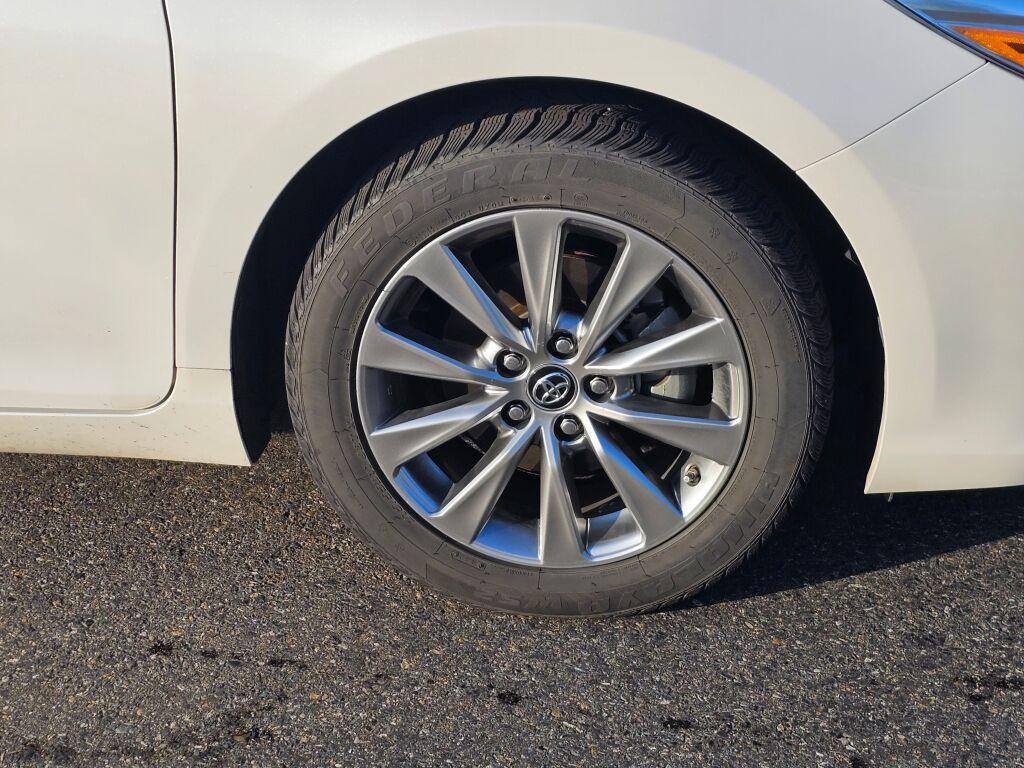 used 2016 Toyota Camry Hybrid car, priced at $14,975