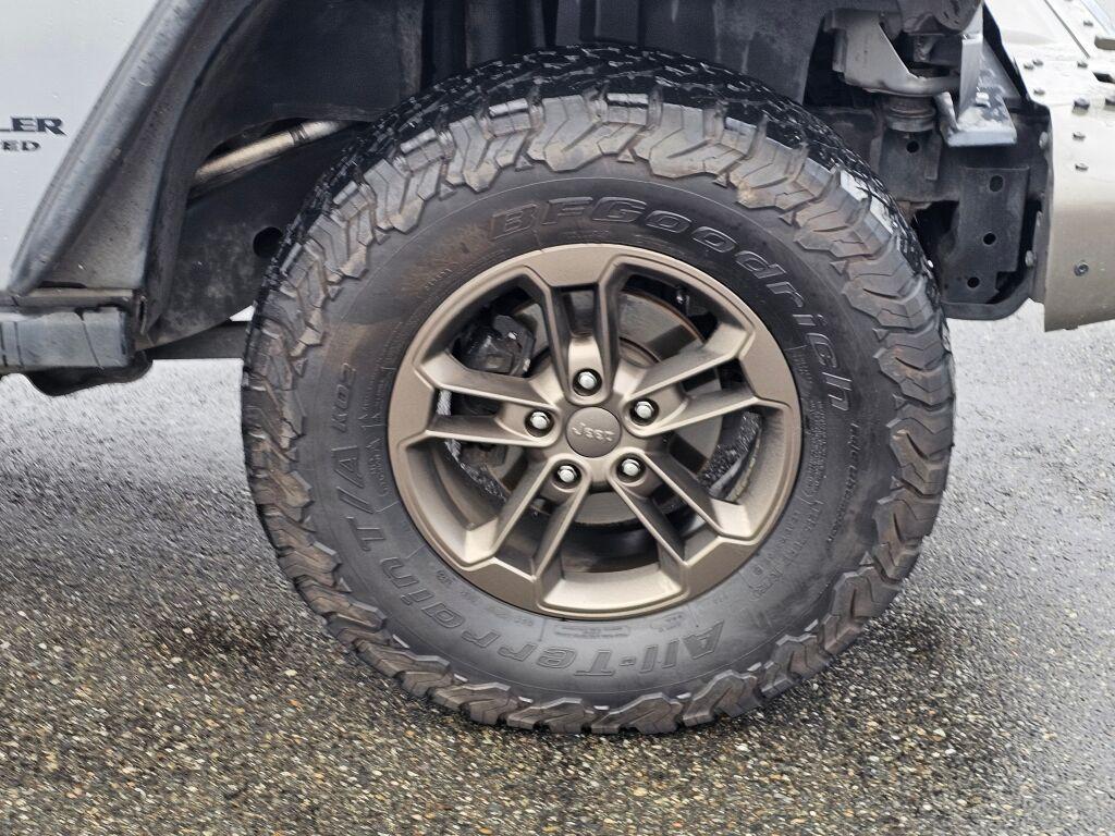 used 2016 Jeep Wrangler Unlimited car, priced at $18,654