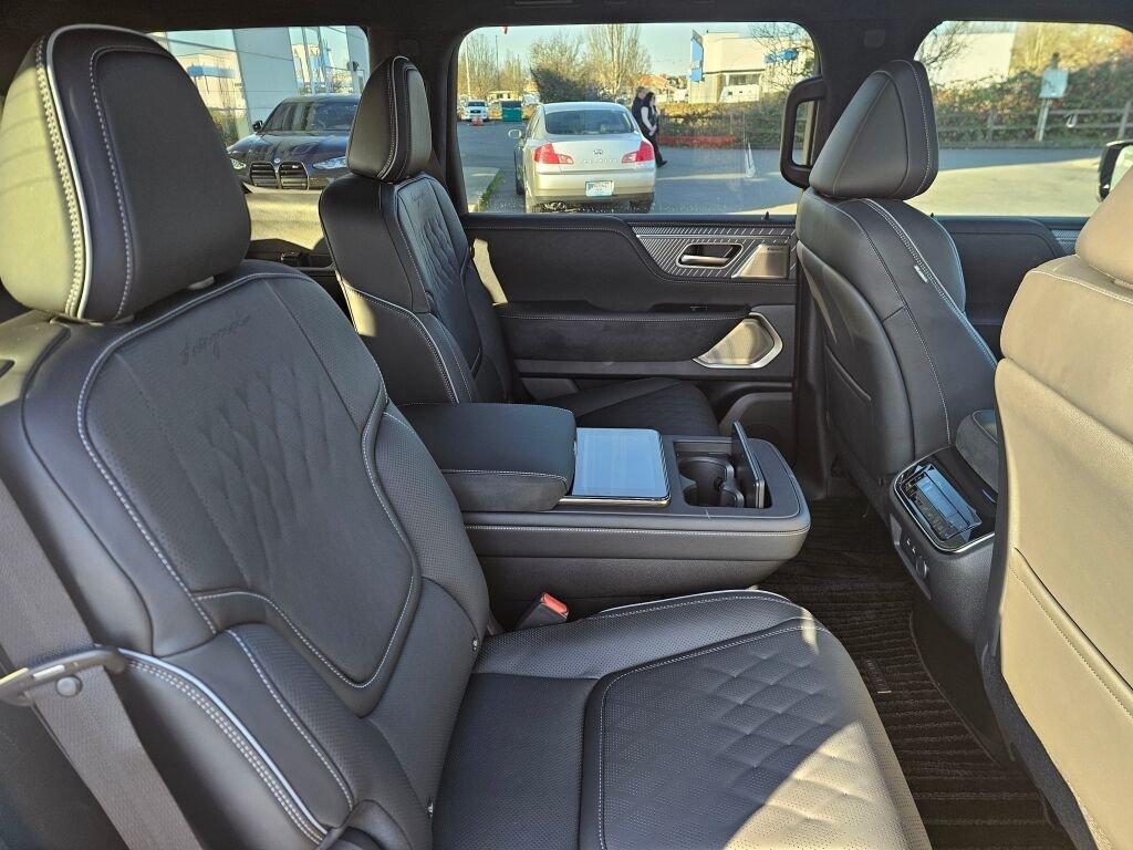 new 2026 INFINITI QX80 car, priced at $111,860