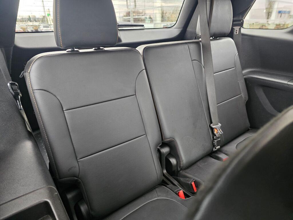 used 2020 Chevrolet Traverse car, priced at $27,176