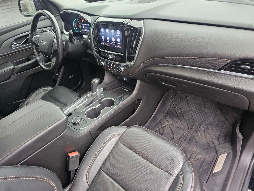 used 2020 Chevrolet Traverse car, priced at $27,176