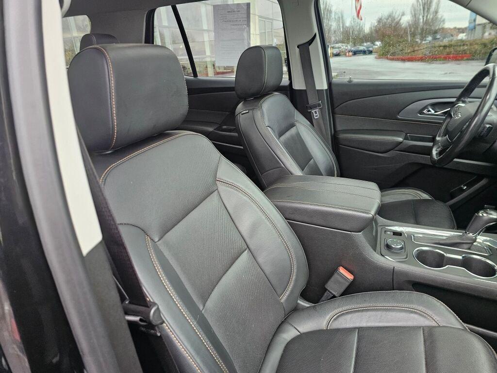 used 2020 Chevrolet Traverse car, priced at $26,998