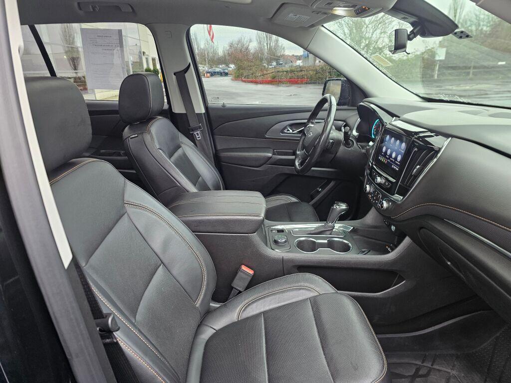 used 2020 Chevrolet Traverse car, priced at $27,176