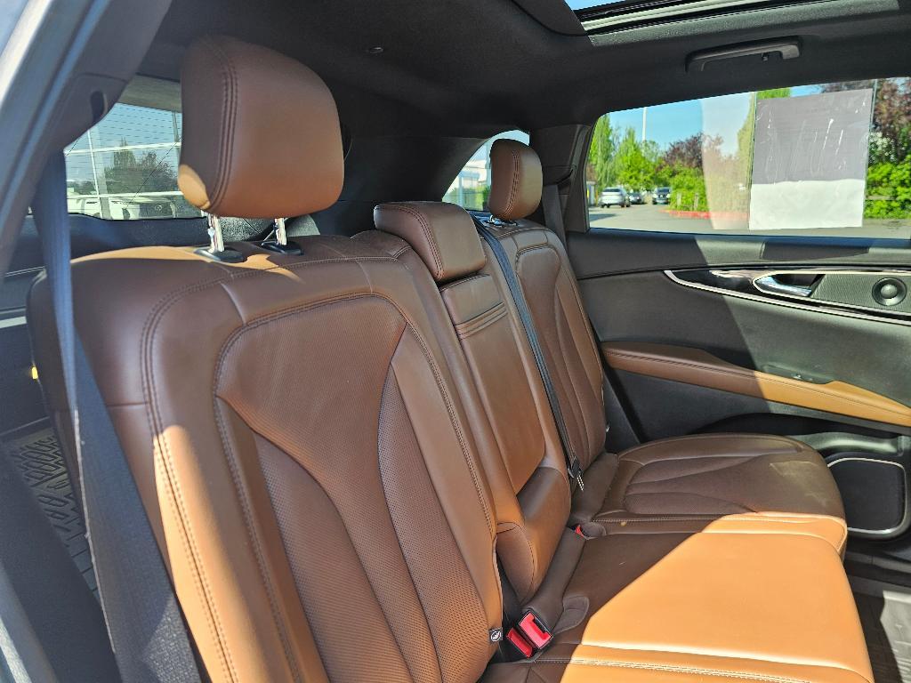 used 2022 Lincoln Nautilus car, priced at $30,298
