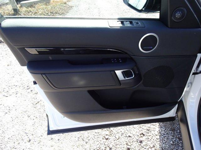 new 2025 Land Rover Discovery car, priced at $58,718