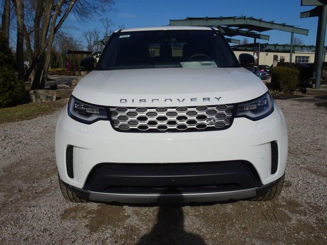 new 2025 Land Rover Discovery car, priced at $58,718