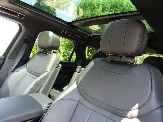 new 2025 Land Rover Range Rover Sport car, priced at $87,915