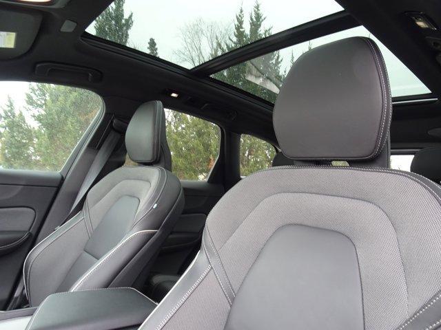 used 2022 Volvo XC60 car, priced at $32,759