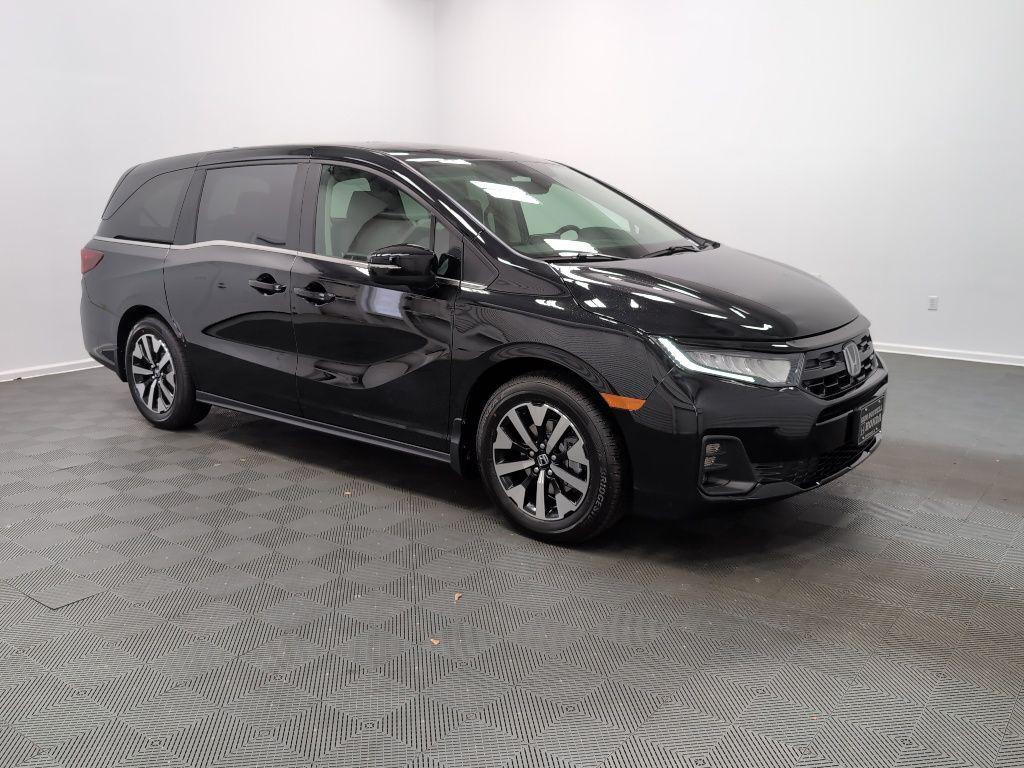 new 2026 Honda Odyssey car, priced at $44,290