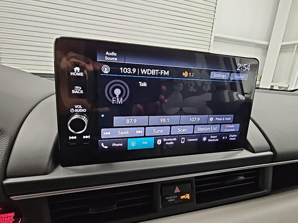 new 2025 Honda Pilot car, priced at $45,430