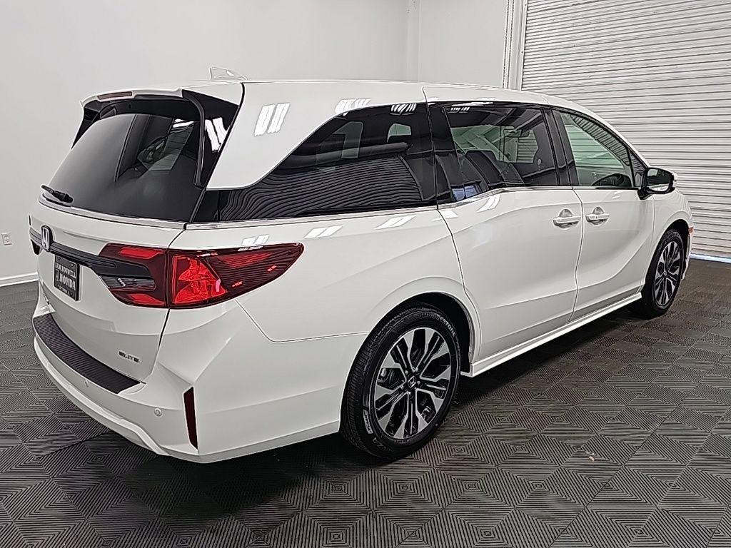 new 2026 Honda Odyssey car, priced at $53,645