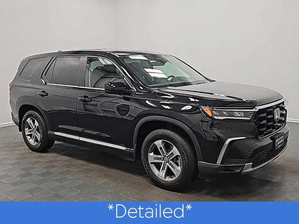 used 2025 Honda Pilot car, priced at $40,500