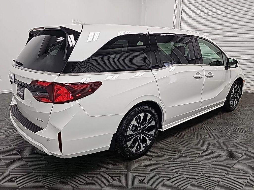 new 2026 Honda Odyssey car, priced at $53,645