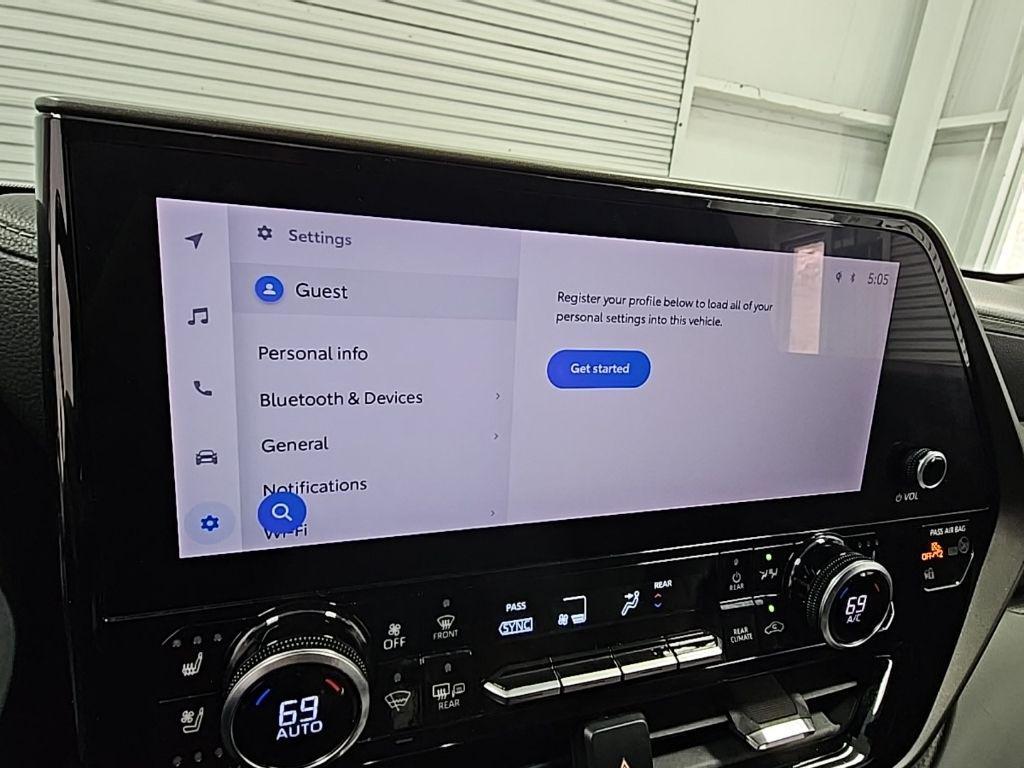 used 2023 Toyota Highlander car, priced at $34,500