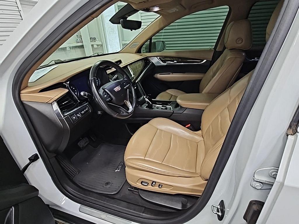 used 2020 Cadillac XT6 car, priced at $23,250