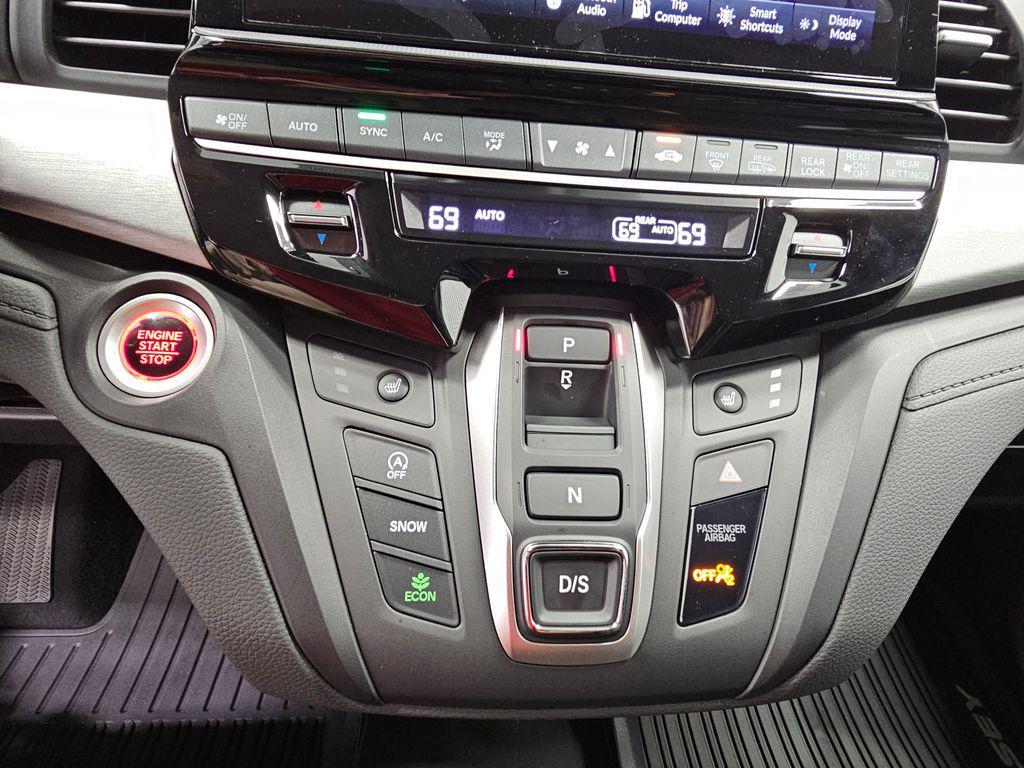 new 2026 Honda Odyssey car, priced at $45,685