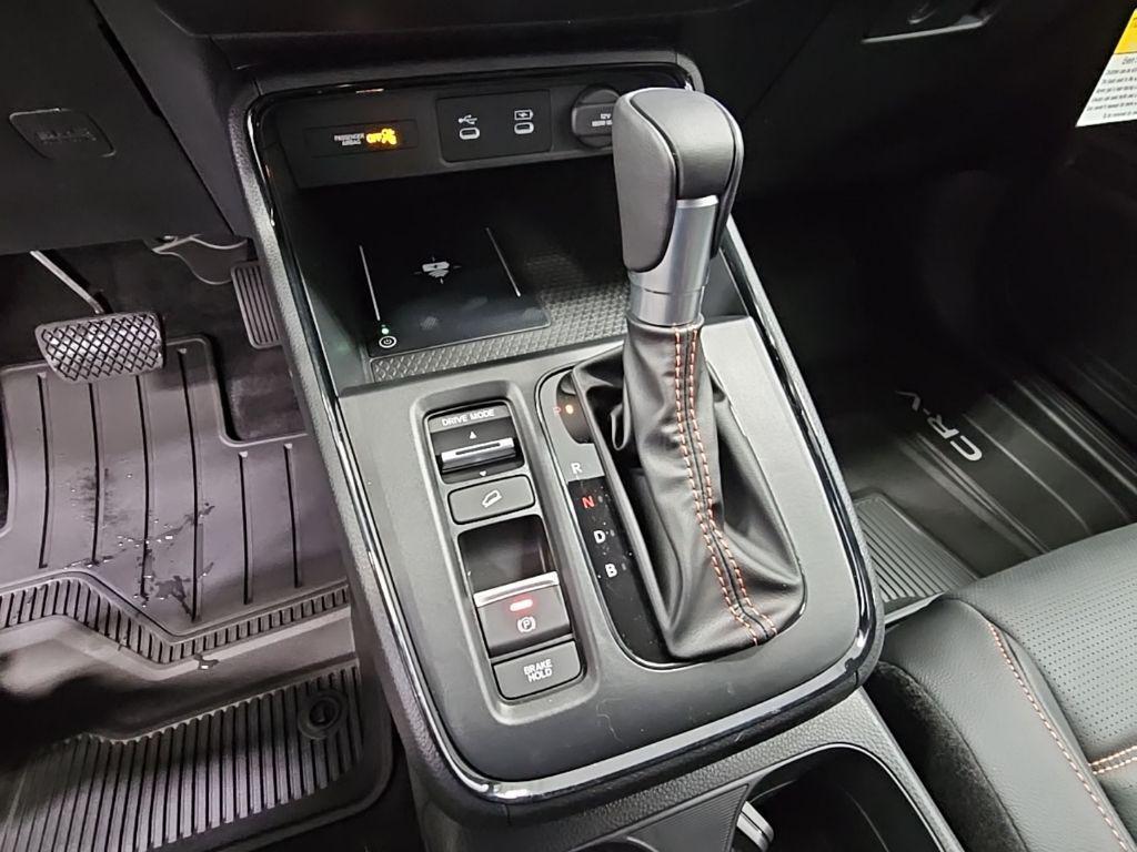 new 2026 Honda CR-V Hybrid car, priced at $39,880