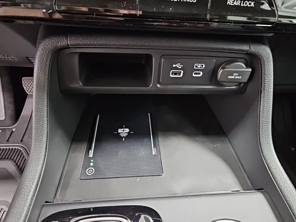 new 2025 Honda Pilot car, priced at $45,430