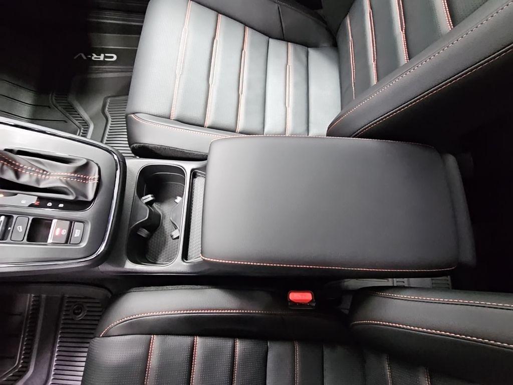 new 2026 Honda CR-V Hybrid car, priced at $39,880